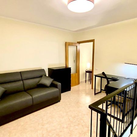 Your Central Wide Place - Min 31 Days Napoli Ngoại thất bức ảnh