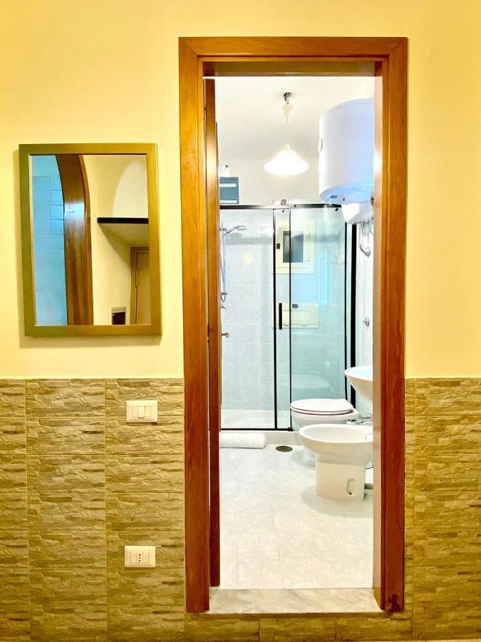 Your Central Wide Place - Min 31 Days Napoli Ngoại thất bức ảnh