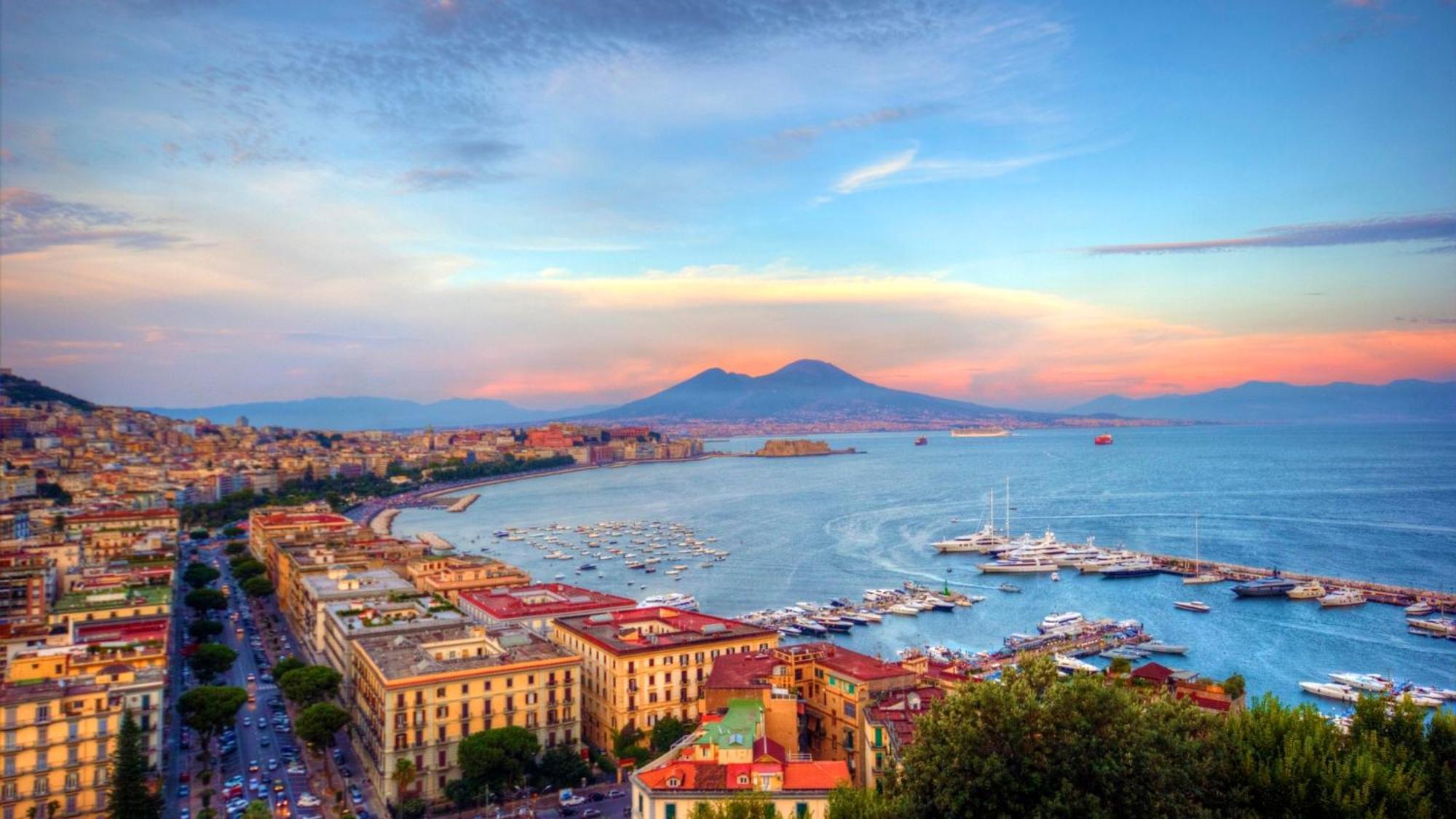 Your Central Wide Place - Min 31 Days Napoli Ngoại thất bức ảnh