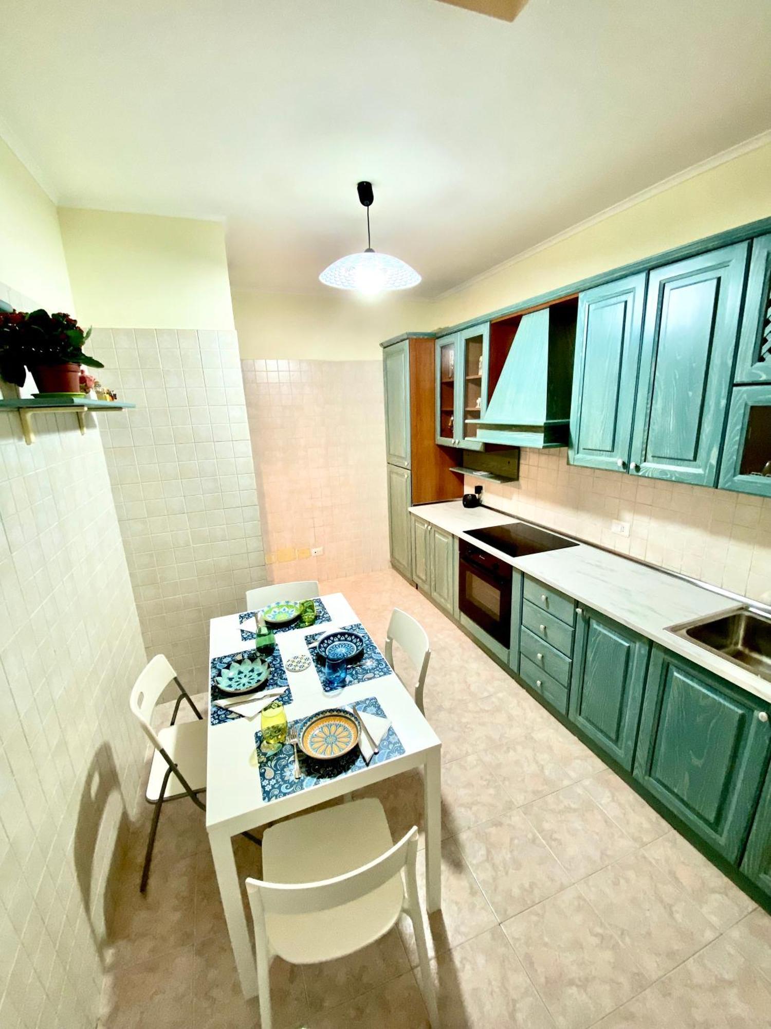Your Central Wide Place - Min 31 Days Napoli Ngoại thất bức ảnh